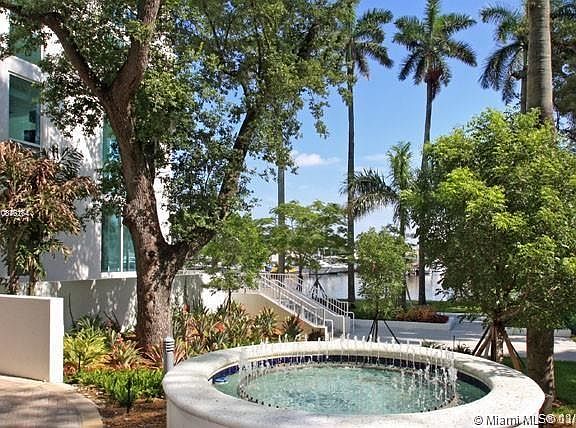 5th image of 1861 NW South River Dr Unit 2407