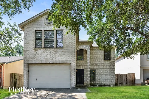 13391 Greenstone Photo 1