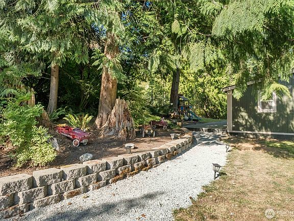 2nd image of 13815 299th Avenue E