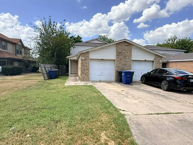 11703 Capotillo St #1A — Photo 3
