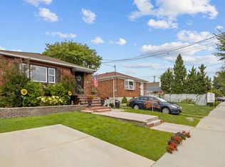 16118 96th St, Howard Beach, NY 11414