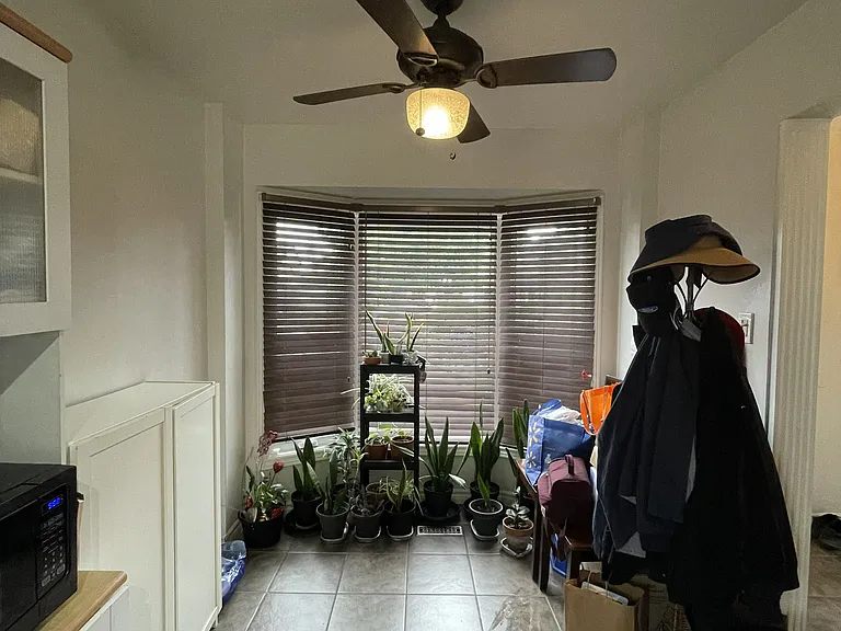 2140 Clipper Cres — Photo 4