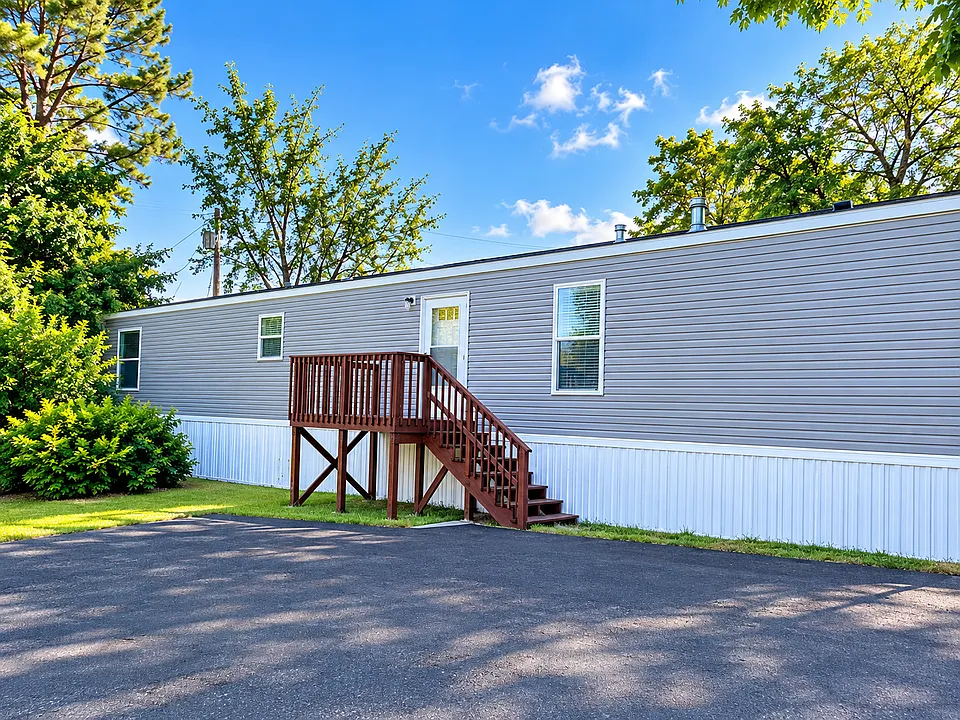 3951 S Mentor Ave #26