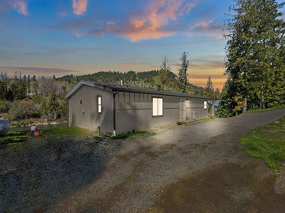 4th image of 792 Dirks Rd