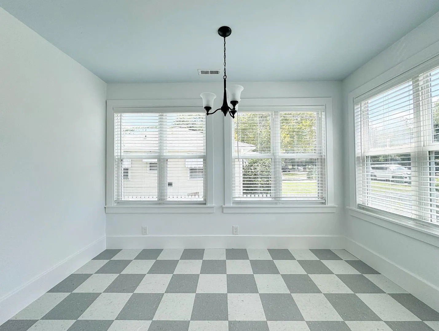 4807 Wrightsville Ave — Photo 3