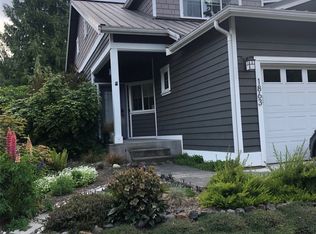 1863 Sakai Village Loop, Bainbridge Island, WA 98110
