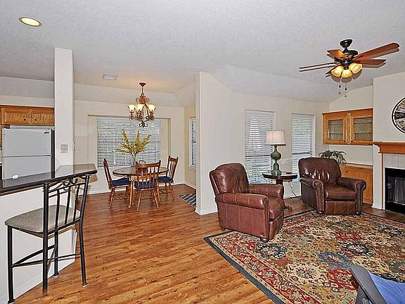 4th image of 132 Papaya St