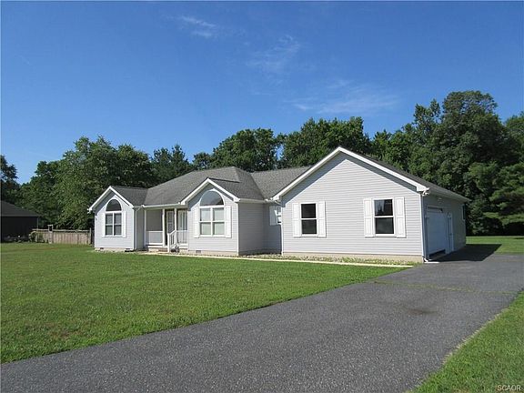4th image of 910 Little Brooke Ln
