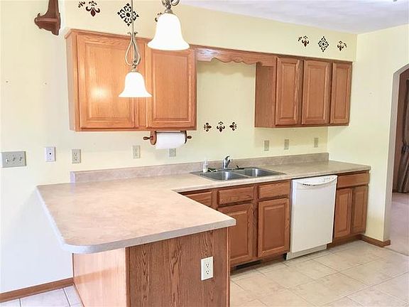 3rd image of 6708 Butterfield Dr