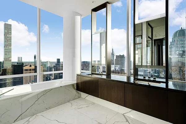 Sold by Compass | media 18