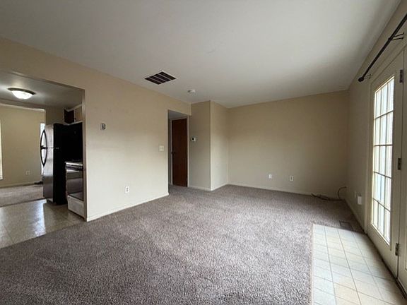 3rd image of 6881-6887 Emerald Ave