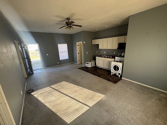 5th image of 825 Grant Pl APT B