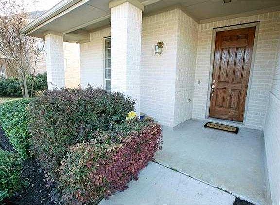 2nd image of 2309 Hayfield Sq