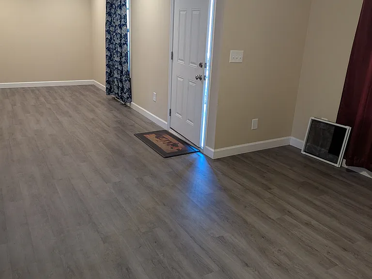 660 Jena Beth Dr — Photo 2