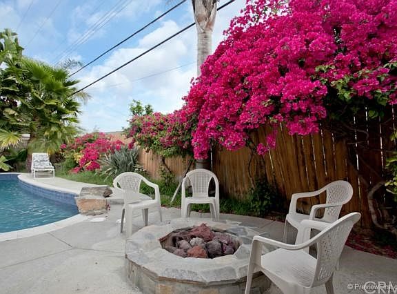 3rd image of 2826 Loreto Ave