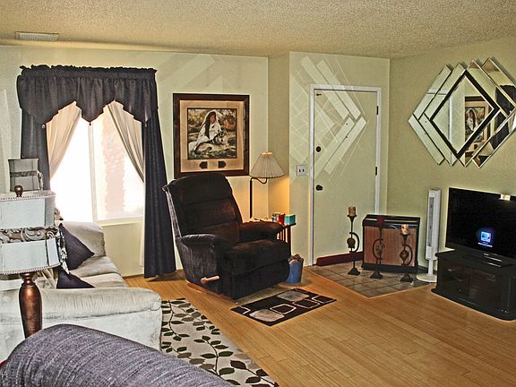 2nd image of 5608 N 69th Dr