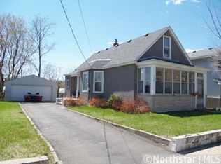 182 Acker St E, Saint Paul, MN 55117