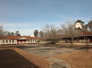 1510 Deens Landing Rd, Baxley, GA 31513