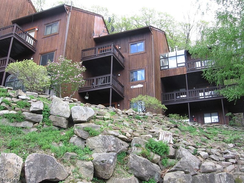 1st image of 5 Steamboat Dr Unit 6