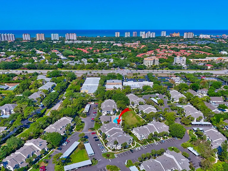 60 Emerald Woods Dr #B7 — Photo 42