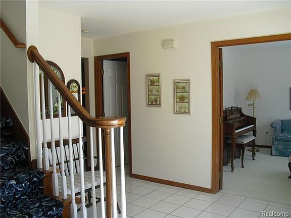 2nd image of 19402 Fairlane Ct