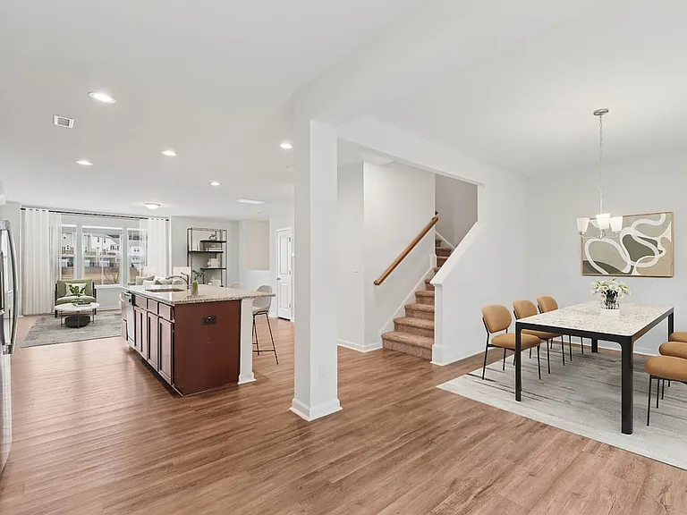 Classic Package Dining area