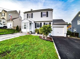 118 Birchwood Dr, Belleville, NJ 07109