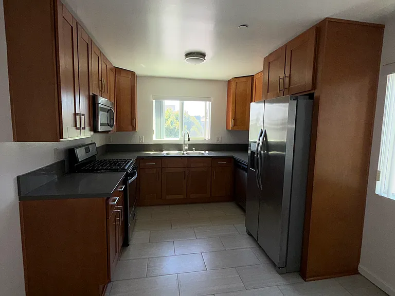 3317 Bagley Ave #5 — Photo 12