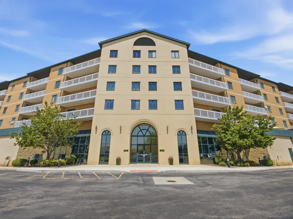 1500 S Ardmore Ave APT 611, Villa Park, IL 60181