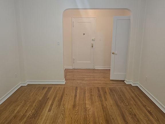 4th image of 36-20 Bowne St #4Y