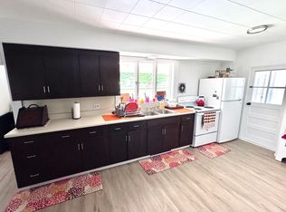 (Undisclosed Address), Brattleboro, VT 05301