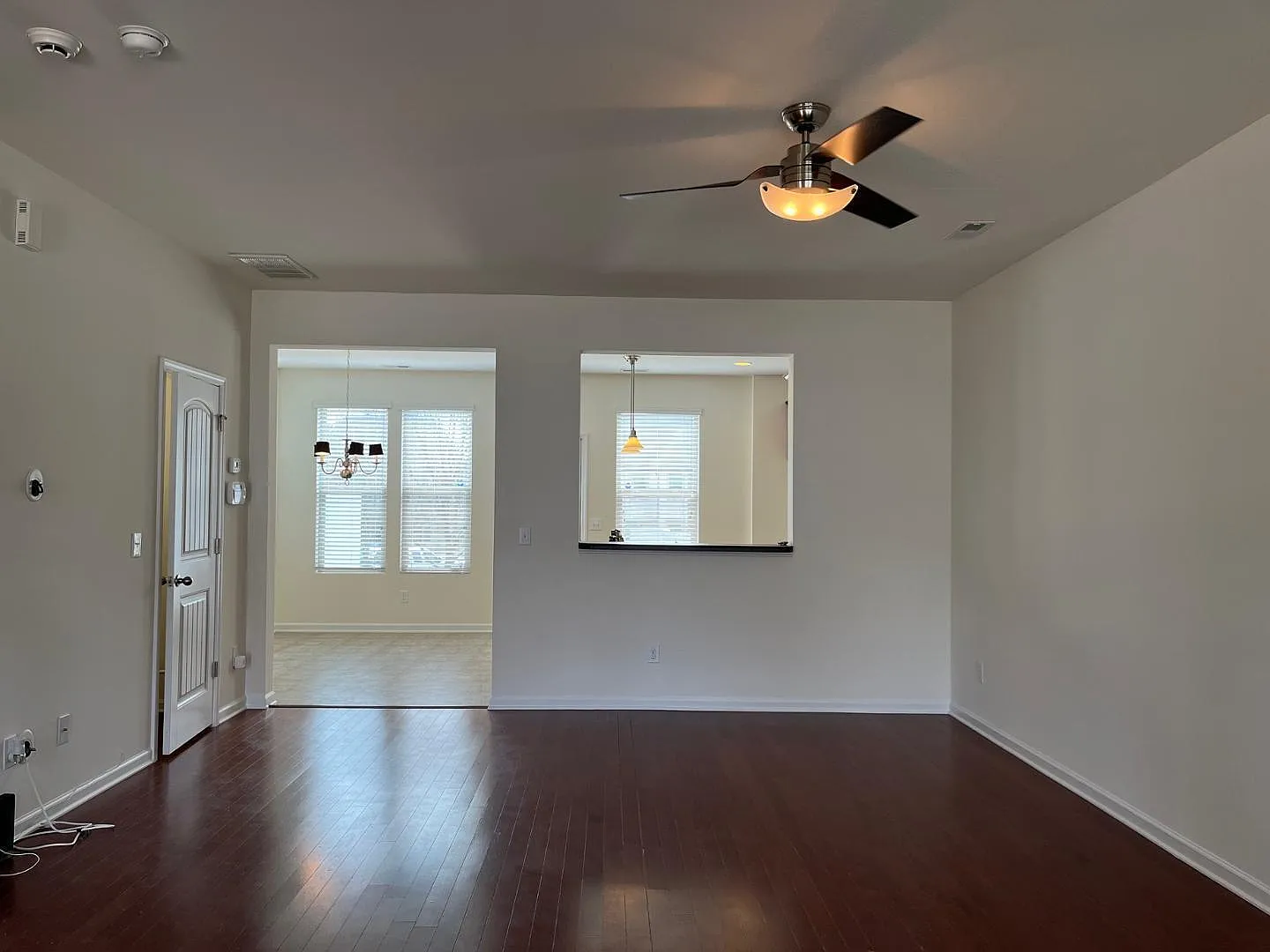 2 bed, 2.5 bath, 1451 sqft, $1,650 — Photo 4