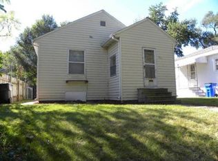 855 Center Point Rd NE, Cedar Rapids, IA 52402