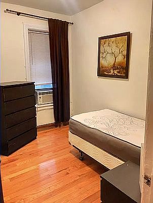 5th image of 706 W 180th St APT 1