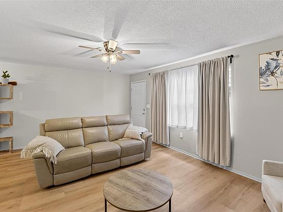 4th image of 11920 DIETZ DRIVE #11920