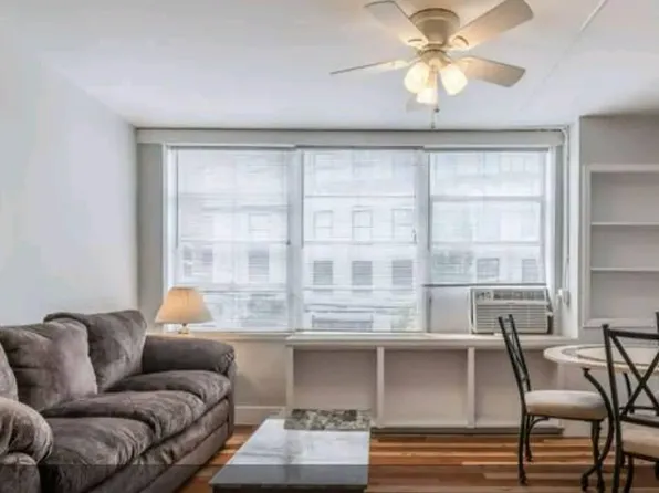 22 Buttles Ave, Columbus, OH 43215