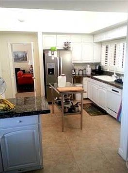 4th image of 300 Barbaree Dr