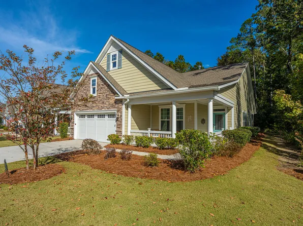 1094 Old Field Dr, Summerville, SC 29483