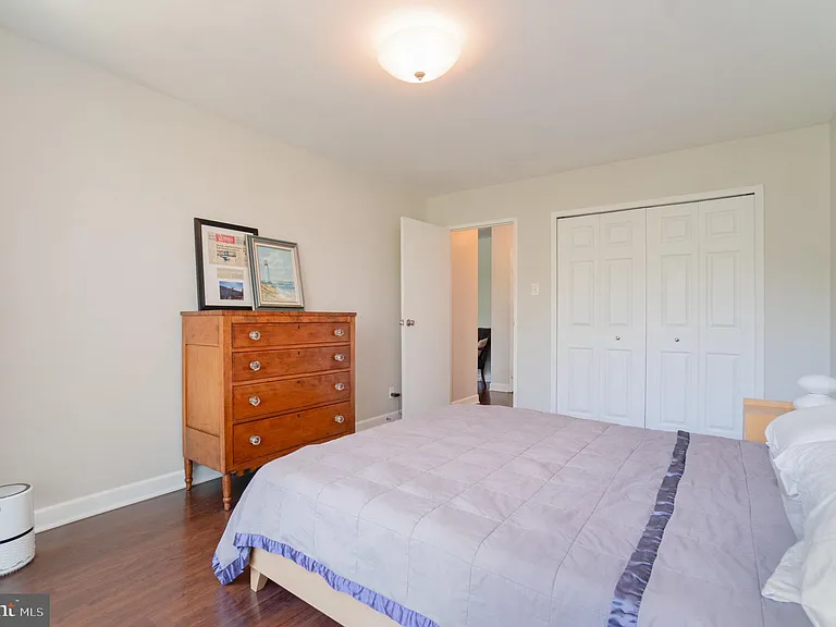 1210 N Taft St #504 — Photo 15