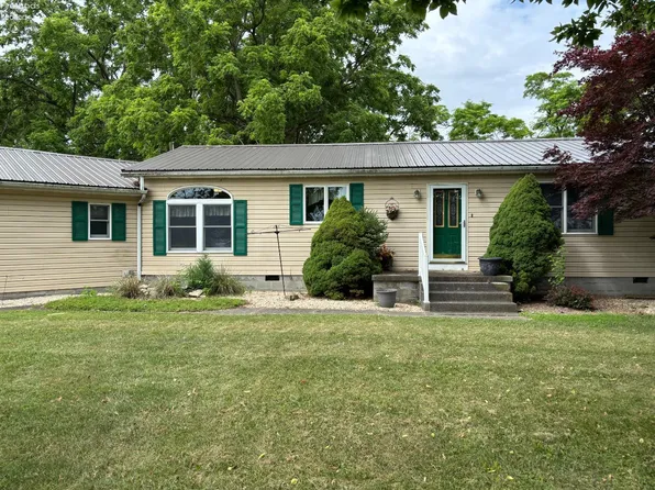7502 State Route 101 W, Castalia, OH 44824