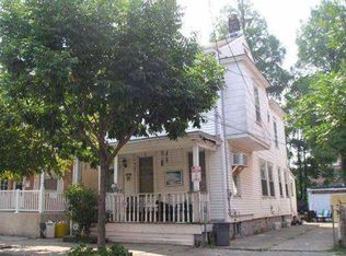 453 W Hanover St, Trenton, NJ 08618