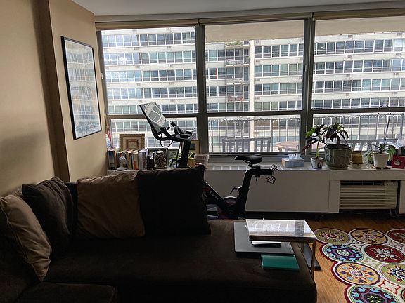4th image of 3550 N Lake Shore Dr APT 1819