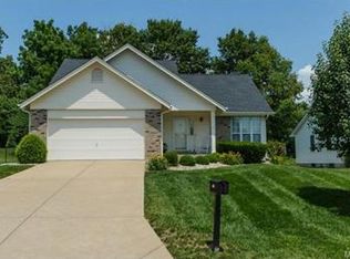 209 Westridge Dr, O'Fallon, MO 63366