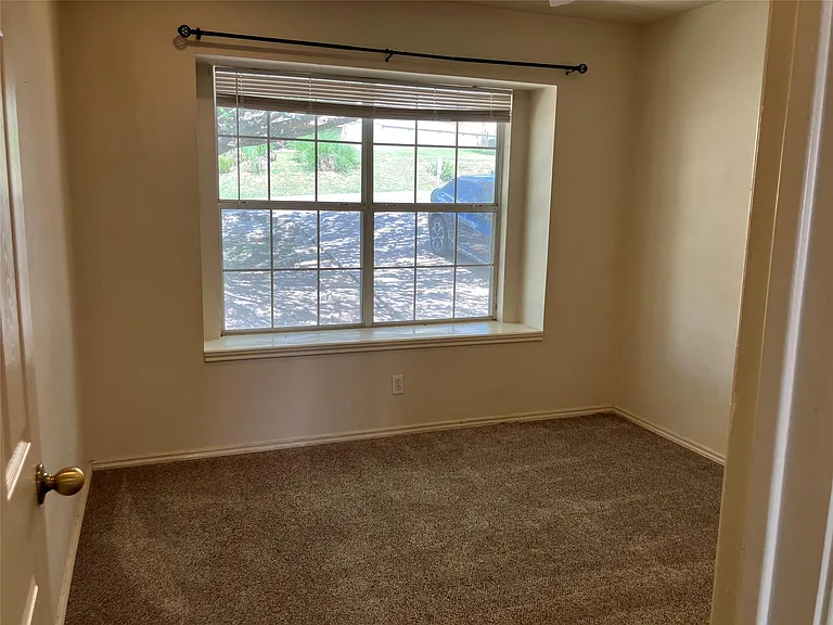 3201 Macarthur Ave #A — Photo 13