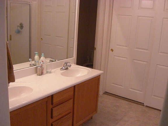 4th image of 1655 E Aloe Place