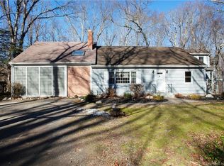 587 Gurleyville Rd, Mansfield, CT 06268
