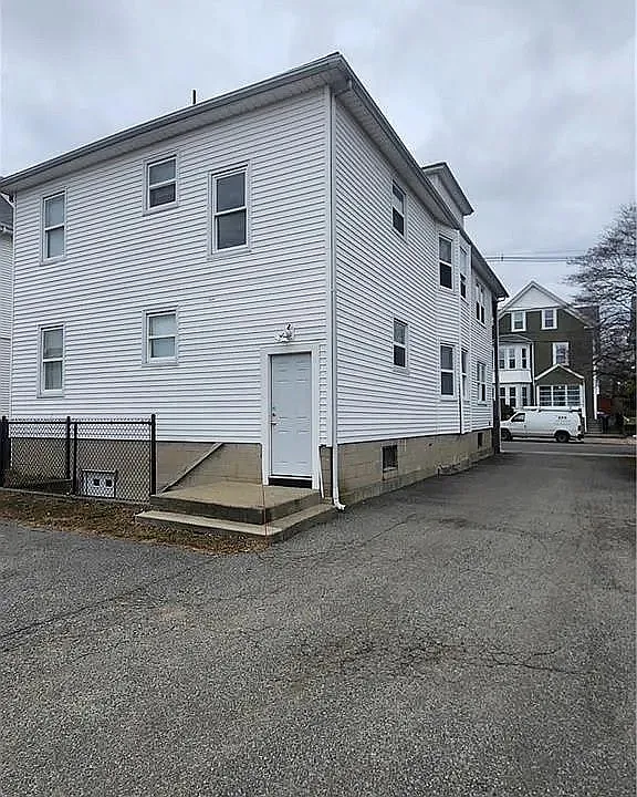 45 E George St #1