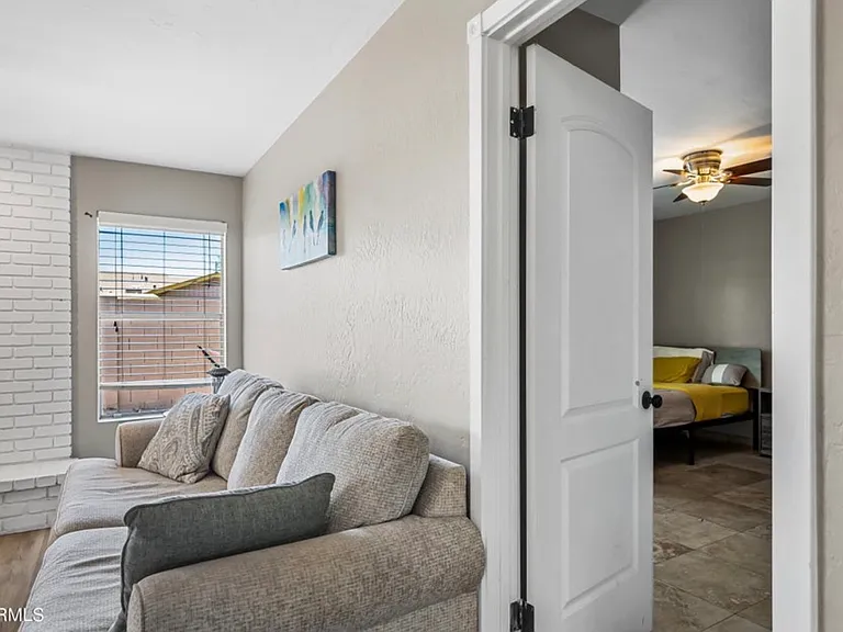707 E Encanto Dr — Photo 21