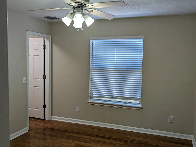 downstairs middle bedroom