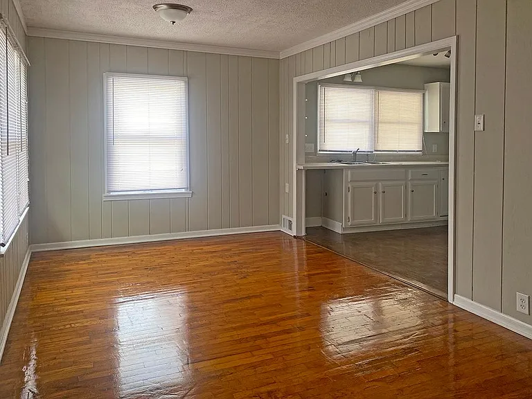 9239 McGee St — Photo 10